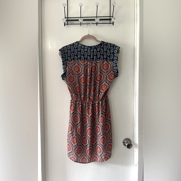 Olive & Oak Navy and Red Sheer Blouse - Picture 6 of 6